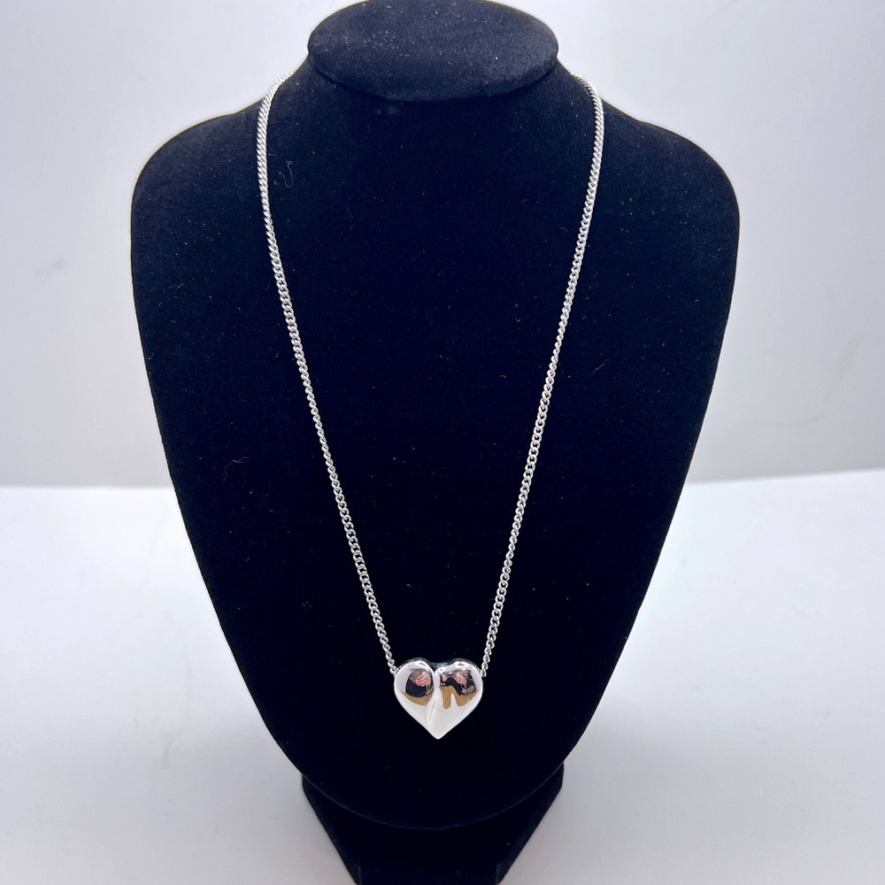 Avon Silver Tone Puffy Heart Pendant Curb Chain Vtg Necklace Adjustable Clasp